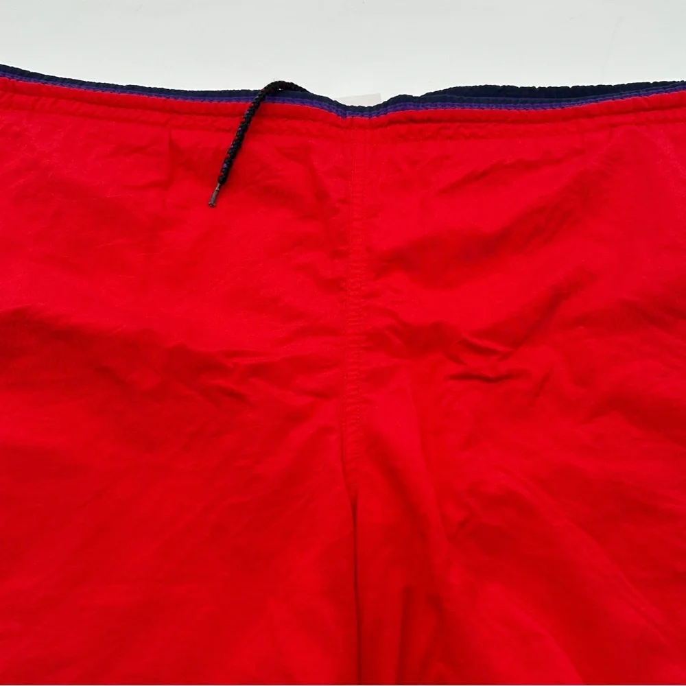Speedo hit waves